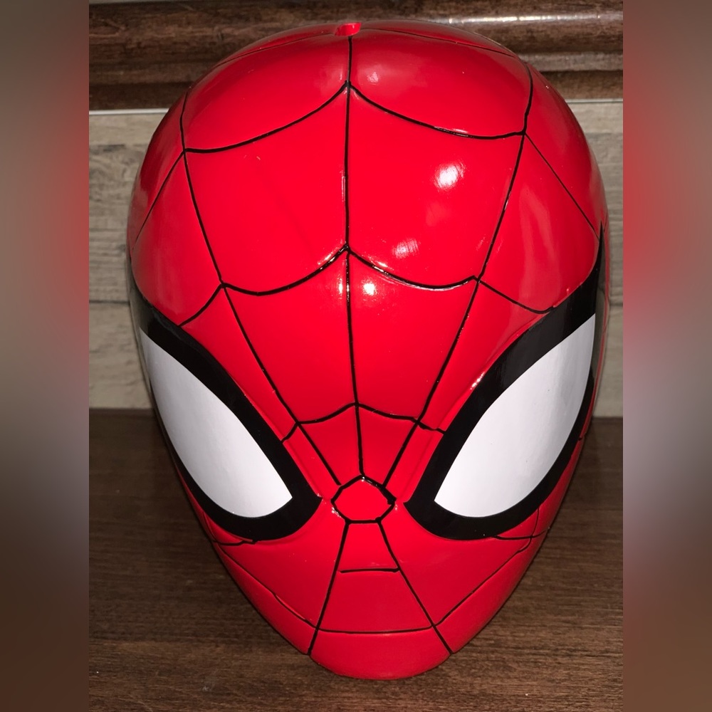 Jay Franco Marvel Spiderman Ceramic Coin Bank - NEW